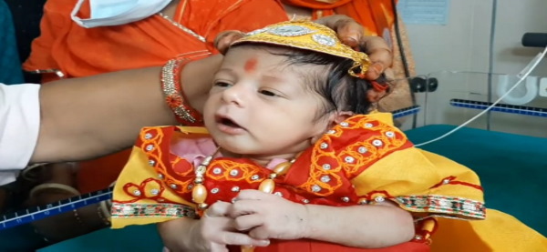 नवजात शिशु गहन चिकित्सा इकाई वार्ड में लाया गया