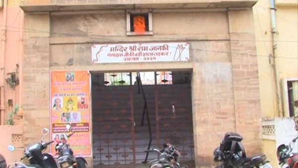745 साधु-संत हुए थे शहीद