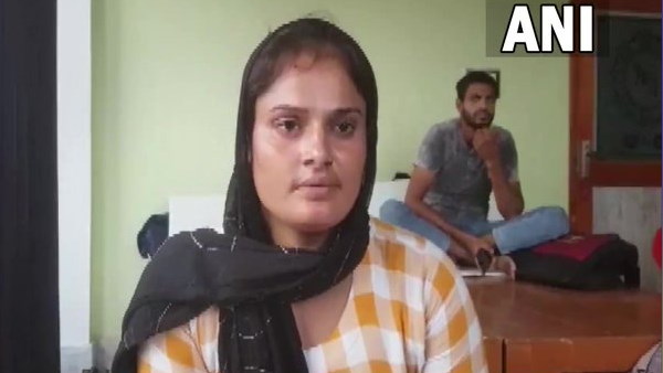 ससुरालवालों की प्रताड़ना से तंग आकर मायके आ गई फरमानी नाज
