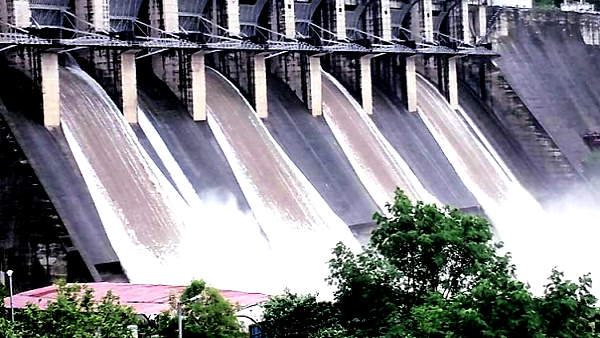 नेहरू ने नींव रखी, मोदी ने उद्घाटन किया
