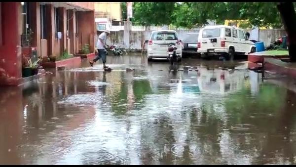 मुरैना में सिटी कोतवाली में भर गया पानी