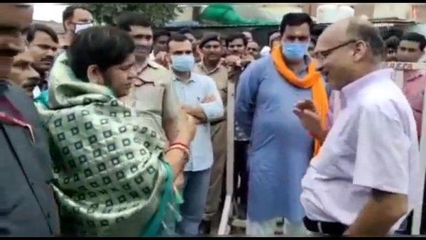 पहले भी सुर्खियों में रह चुकी हैं इमरती देवी