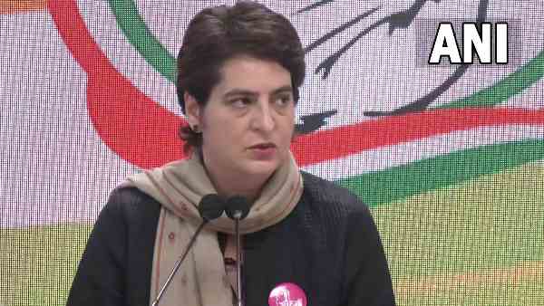 Priyanka Gandhi criticizes BJP over Shrikant Tyagi Priyanka Gandhi criticizes BJP over Shrikant Tyagi