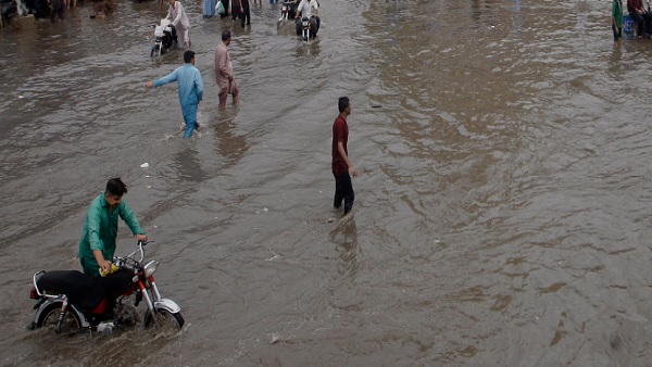 केरल में हल्की बरसात के आसा