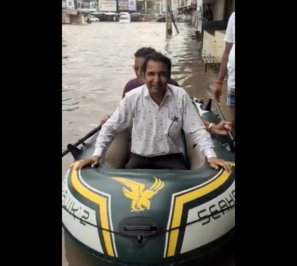 छह बड़े बांधों के गेट खोले गए