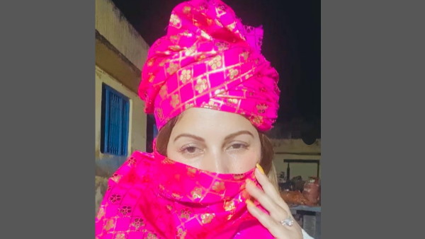 गोवा में सोनाली के साथ कौन था?