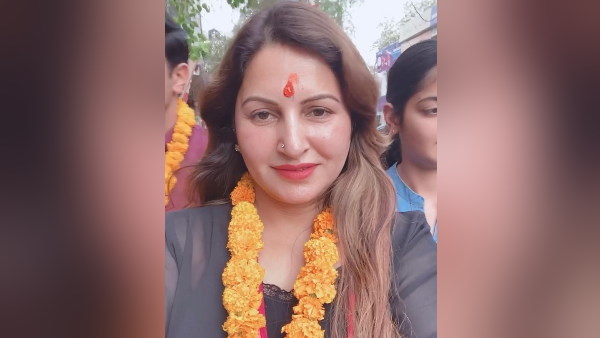 सोनाली के पति की भी हुई संदिग्ध मौत