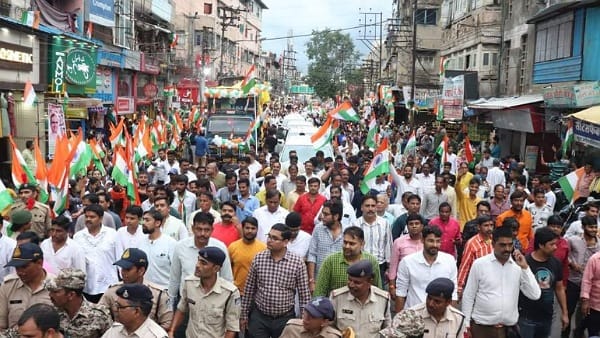बारिश भी कम ना कर सकी जोश