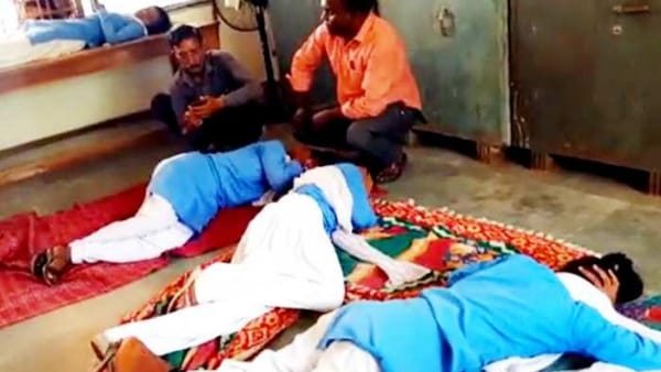 स्कूल में कुछ लोग मान रहे भूतप्रेत का साया