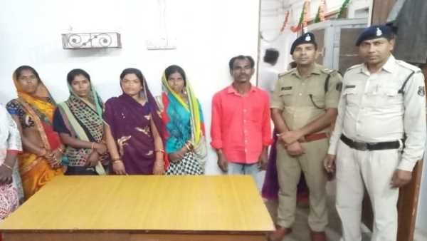 दुर्ग के रेलवे स्टेशन में रहते थे सभी आरोपी
