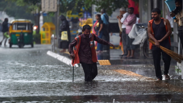 All government and private schools remain closed on Friday due to rains Noida Gurugram All government and private schools remain closed on Friday due to rains Noida Gurugram