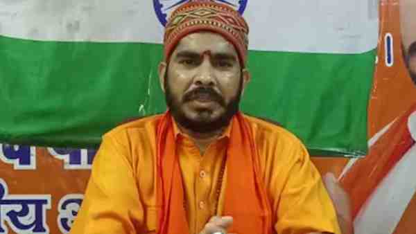गोविन्द पराशर कौन है
