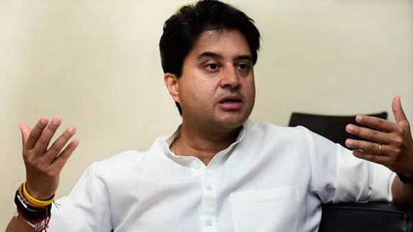 सिंधिया के मंत्रालय ने दिया रिप्लाई