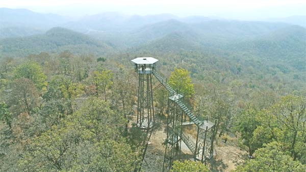 पीठाघाट वाच टावर से देखें मैकाल पर्वत श्रंखला