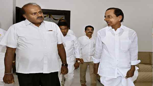 जेडीएस-टीआरएस को गैर-कांग्रेसी विकल्प की तलाश!