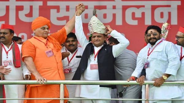 अखिलेश अखिलेश