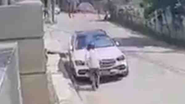 32 सेकेंड का है वायरल वीडियो