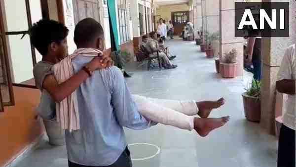 5 मिनट देर से आने पर प्रिंसिपल ने की थी पिटाई