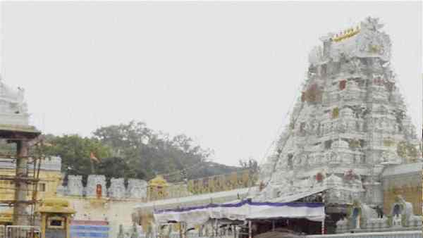 अप्रैल के बाद से मिले 700 करोड़ रुपए के दान
