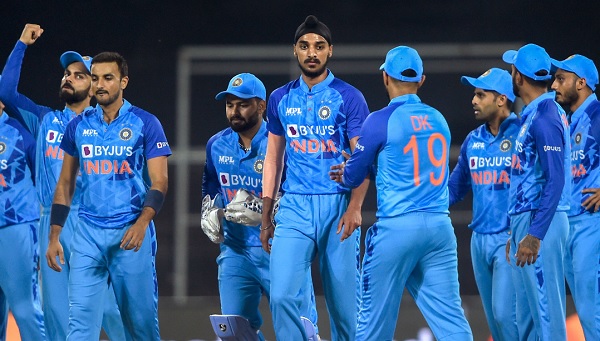 जितने मैच खेलेंगे उनके लिए और भी बेहतर होगा