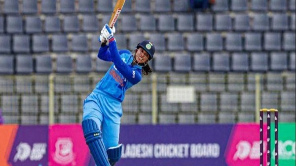 दोनों टीमों में शामिल थे ये खिलाड़ी