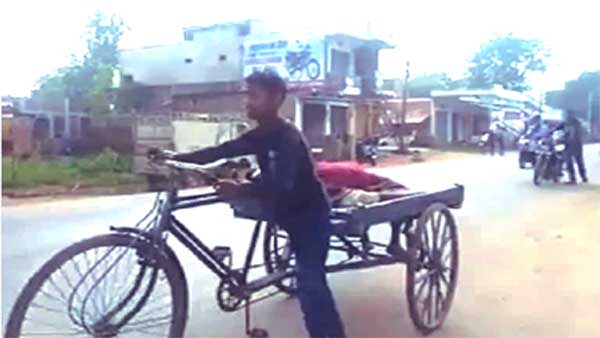 अस्पताल में डॉक्टरों ने घोषित कर दिया मृत