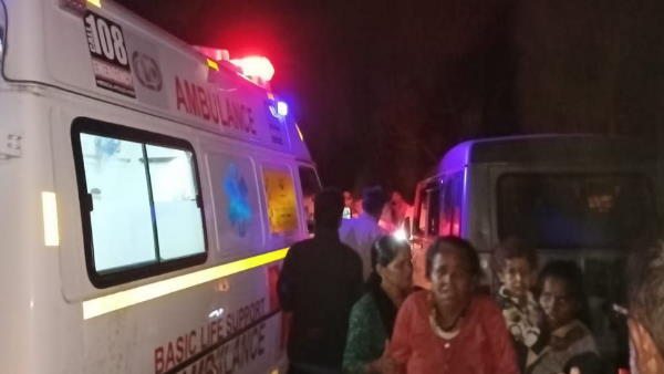 देर रात राहत बचाव कार्य जारी रहा, जो कि बुधवार सुबह तक चला