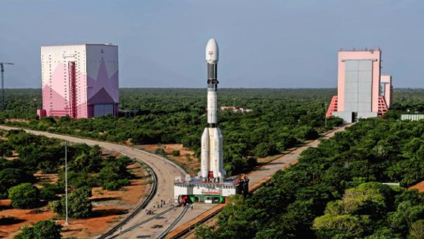 स्टारलिंक से होगा मुकबला