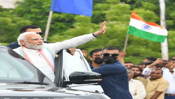 प्रधानमंत्री मोदी ने की सहायता