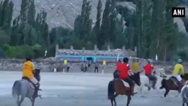 इस साल बड़ी संख्या में आए पर्यटक