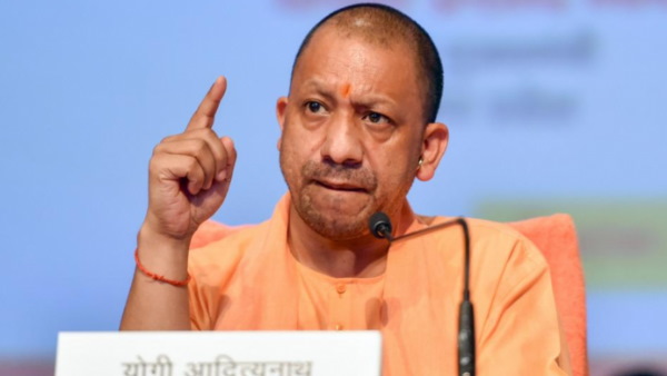 CM योगी ने 15 नवंबर तक सड़कों को गड्ढा मुक्त करने का दिया आदेश