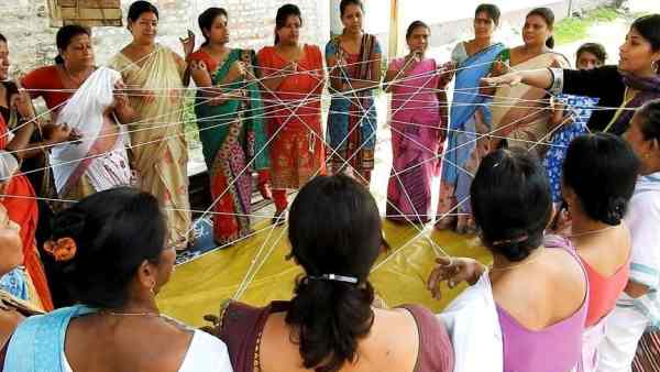 स्थानीय लोगों की धारणा बदलने की पहल