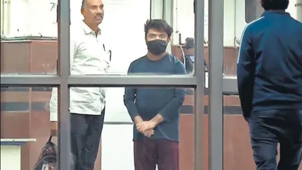 शव के 35 टुकड़े कर रखा फ्रिज में