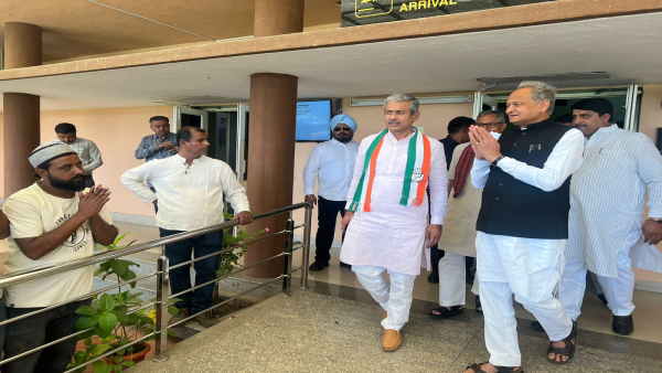 विधायकों को दिए थे 25-25 करोड़ रुपए