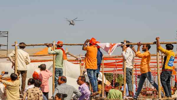 कई धार्मिक निर्माणों पर भी चले थे बुल्डोजर