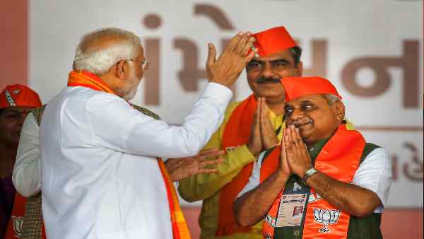 बीजेपी ने 42 एमएलए का टिकट काटा है