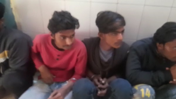 1 करोड़ के स्टूडियो में गाने करती हैं रिकॉर्ड