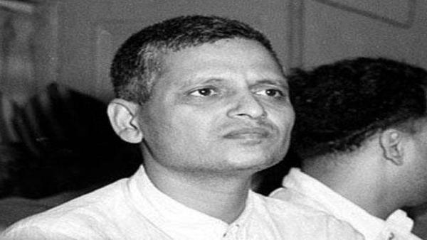 सावरकर को अपना गुरु मानता था गोडसे