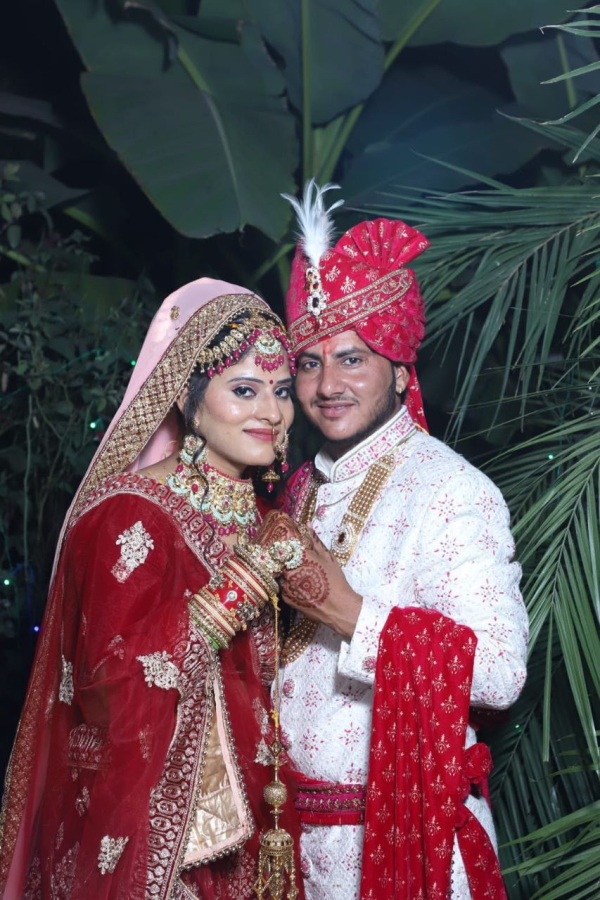 Gender Change करवाकर शिक्षिका ने छात्रा से की लव मैरिज, जानिए लिंग