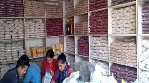 13 सालों में स्थानीय उत्पादों का हर साल 20 से 30 लाख का कारोबार
