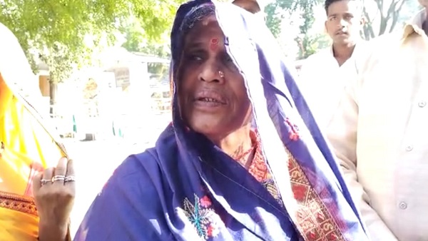 जिंदा समाधि लेने वाली थी महिला, देवदूतो से पहले पहुंची पुलिस जिंदा समाधि लेने वाली थी महिला, देवदूतो से पहले पहुंची पुलिस