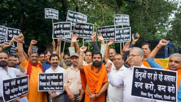 गैर जिम्मेदार रवैये को लेकर मीडिया की आलोचना