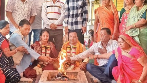 गायत्री मंदिर में हुई शादी