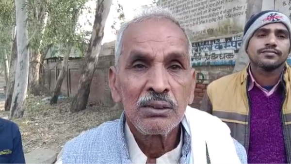 Aligarh train accident: Railway officer put death cost 15 thousand, father refused to accept Aligarh train accident: Railway officer put death cost 15 thousand, father refused to accept