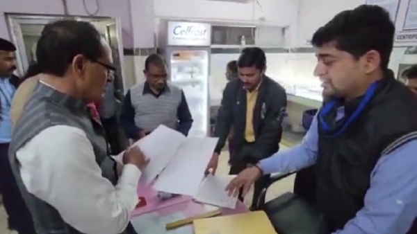 मंडला में जिला अस्पताल सिविल सर्जन सस्पेंड