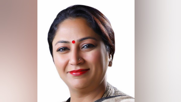 कौन हैं रेखा गुप्ता जिन्‍हें भाजपा ने MCD में बनाया है दिल्‍ली मेयर पद ...