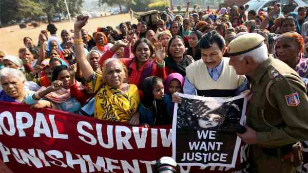 भोपाल त्रासदी पर सरकार की प्रतिक्रिया