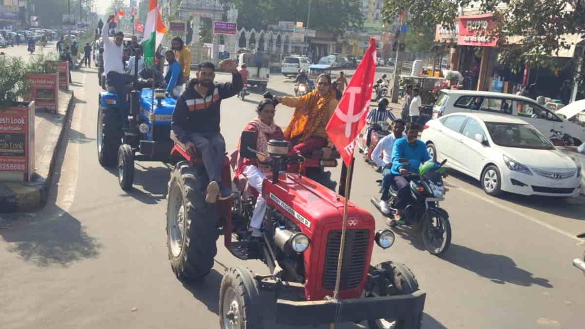 Sikar Kisan Andolan 2023 शहर में निकाली ट्रैक्‍टर रैली, फिर क्‍यों आंदोलन कर रहा सीकर का किसान