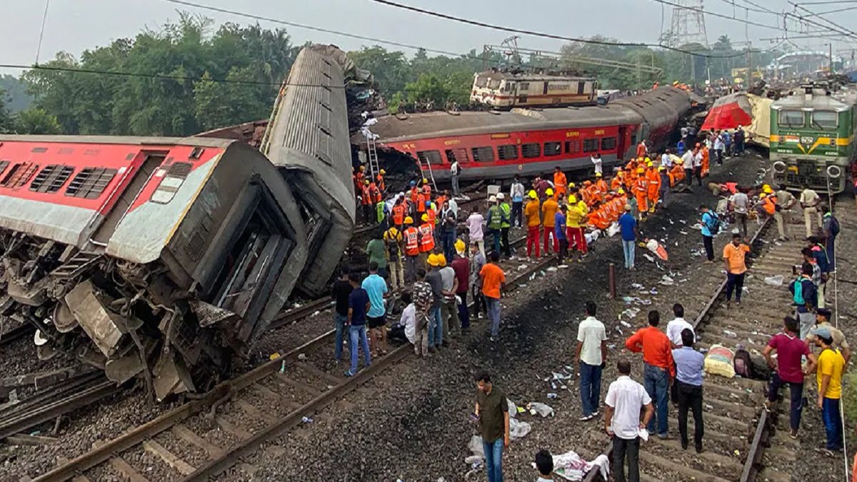 बड़ी राहत की खबर बेंगलुरुहावड़ा ट्रेन के आरक्षित डिब्बे से सभी यात्री