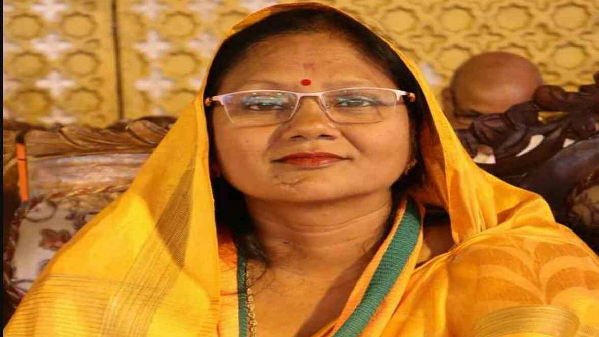 Deoria News ग्राम्य विकास राज्यमंत्री के काफिले पर देवरिया में हमला